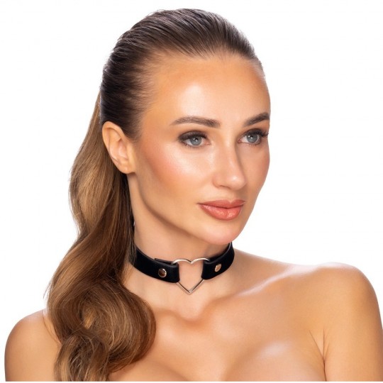 CHOKER